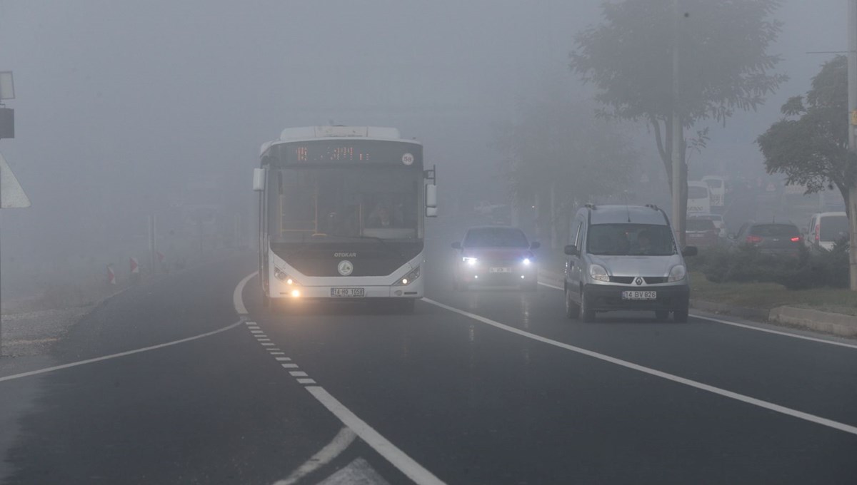 Bolu ve Düzce'de sis etkili oluyor Bolu ve Düzce'de sis etkili oluyor