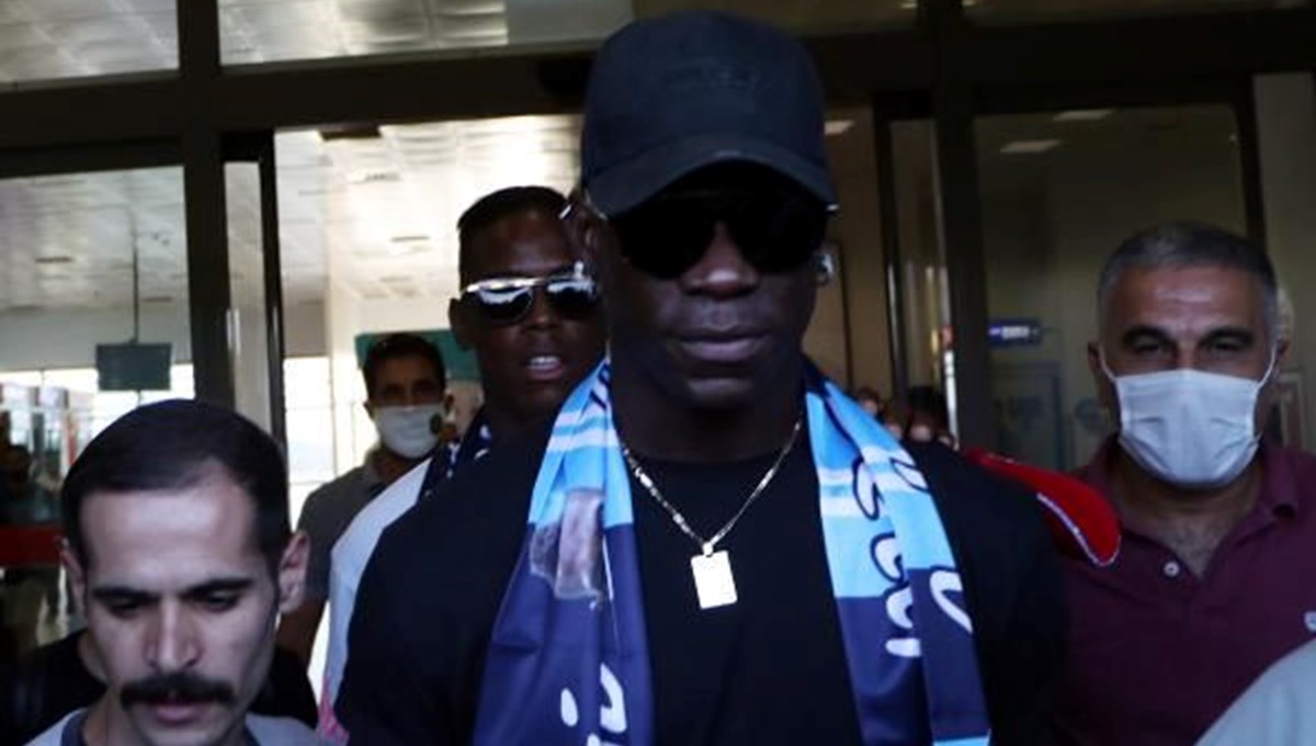 Mario Balotelli, Adana Demirspor’a döndü