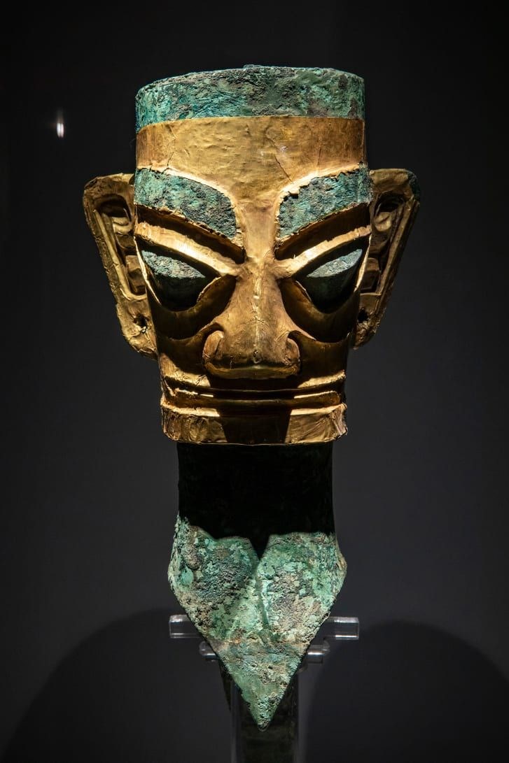 Çin’de 3 bin yıllık altın maske bulundu - 5