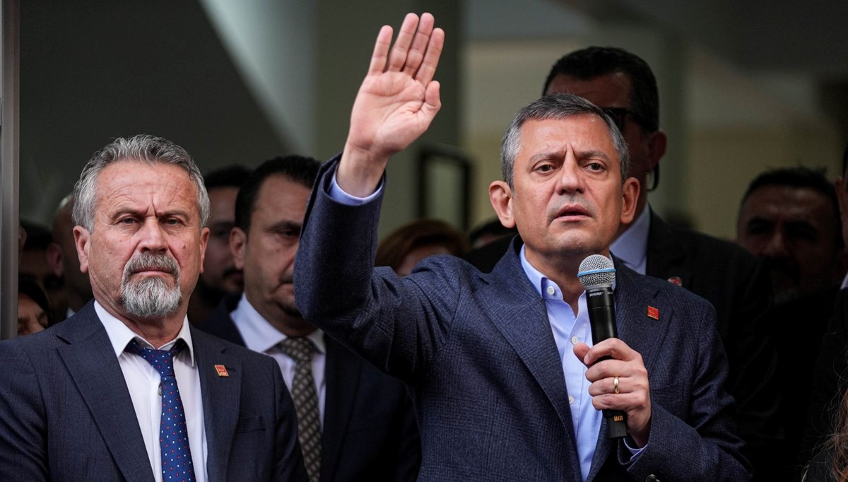 Özel'den kurultay iddialarına yanıt