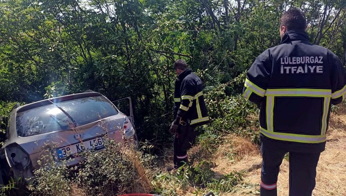 Otomobil ağaca çarptı: İmam öldü, eşi ve 2 çocuğu yaralandı