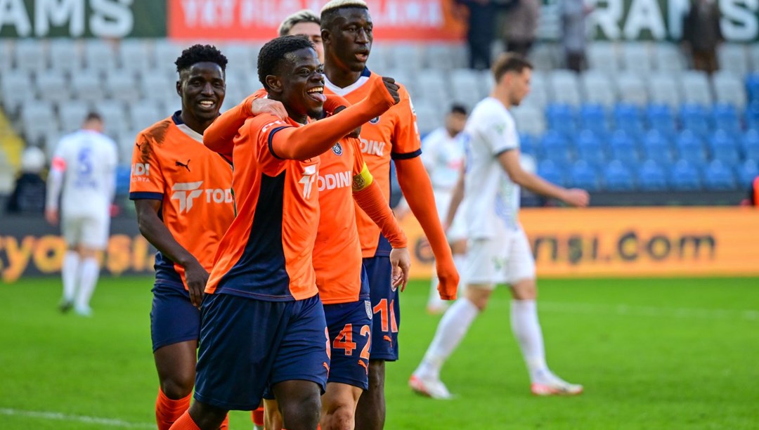 Başakşehir, sahasında 3 puanı 2 golle aldı