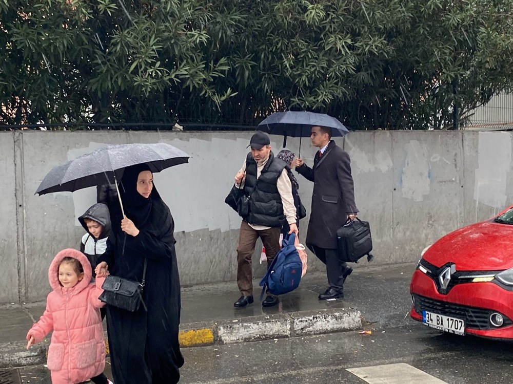 İstanbul'da beklenen sağanak yağış başladı - 9