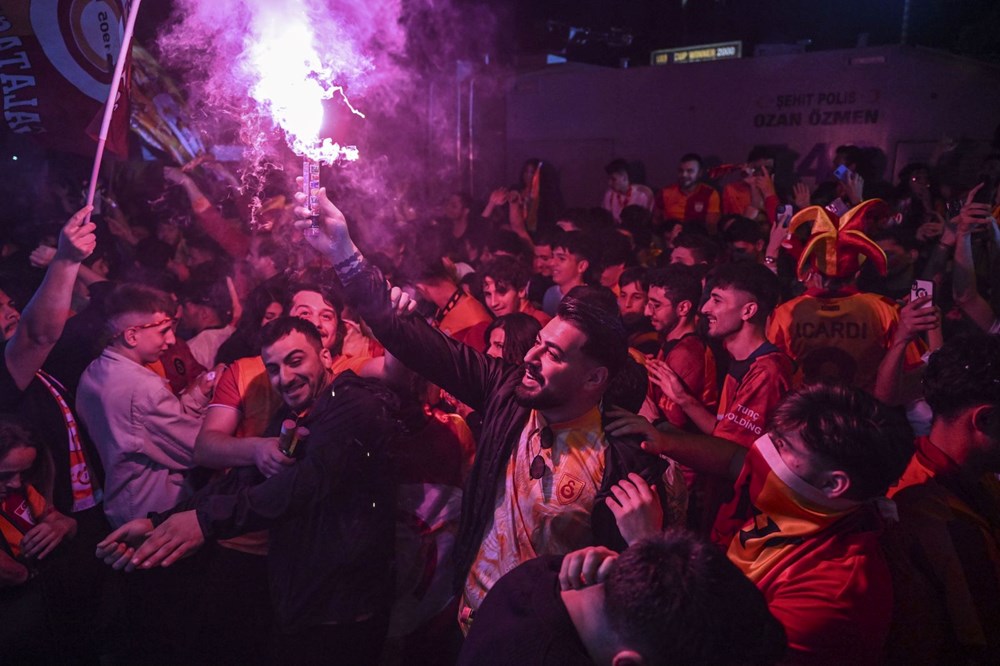 Galatasaray şampiyon oldu taraftar sokağa döküldü - 22