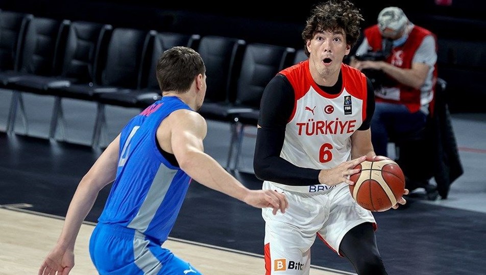 Milliler ilk sınavına çıkıyor