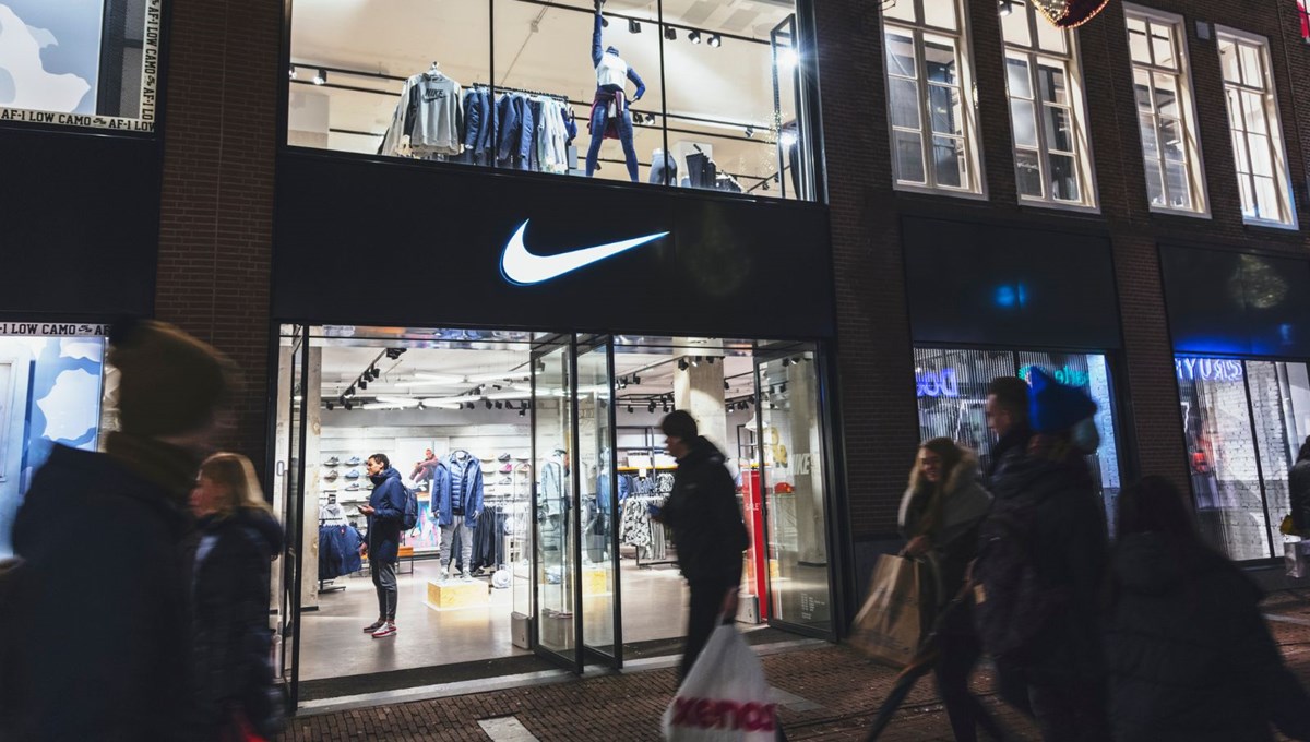 Nike’ın ‘Şeytan Ayakkabıları’ davasında satışın durdurulma kararı