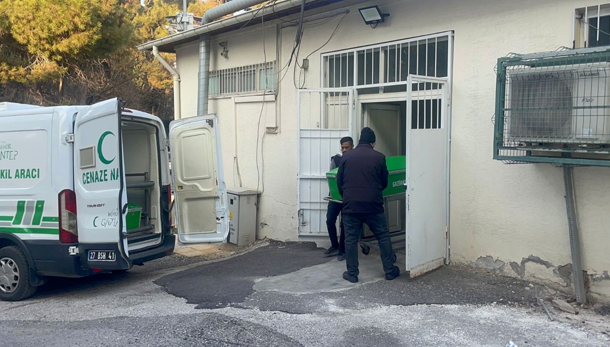 Tartıştığı kız kardeşlerine kurşun yağdırdı: 1 ölü, 1 yaralı