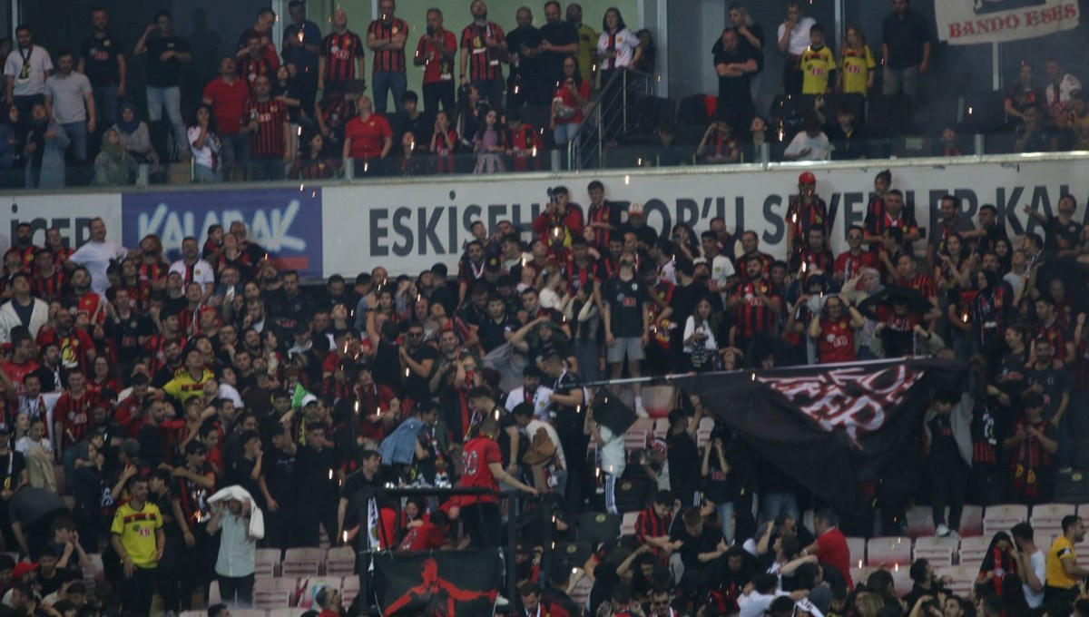 'Şampiyonluk Gecesi'nde taraftarın zor anları
