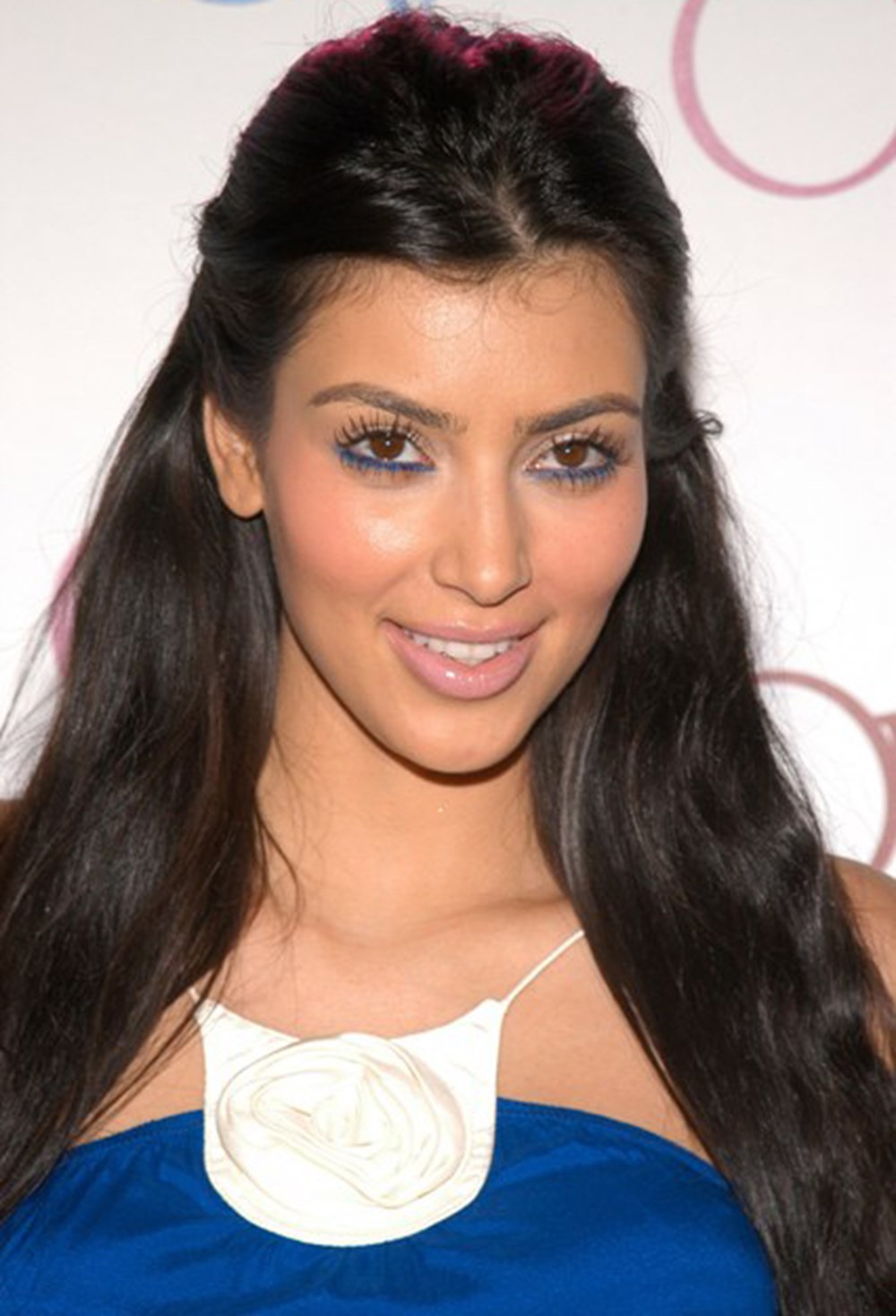 Ким Кардашян неудачный макияж