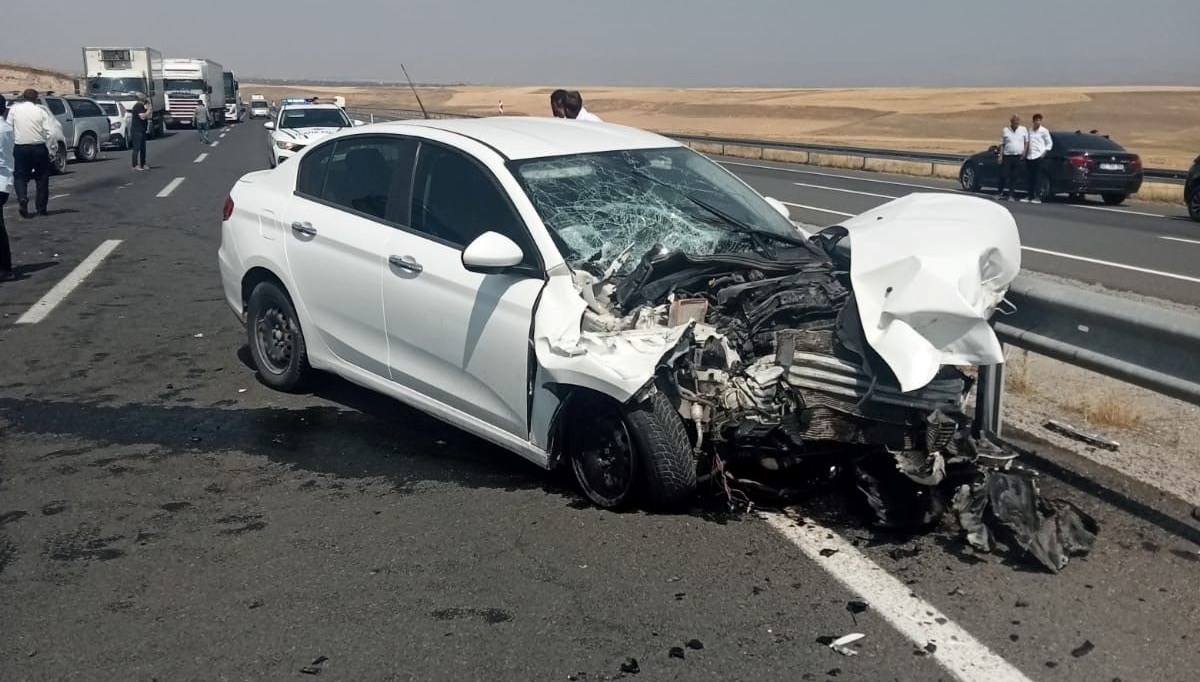 Ağrı'da trafik kazası: 2 yaralı