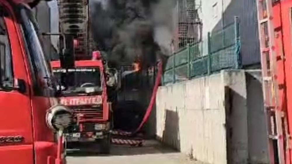 Tuzla'daki Fabrika Yangını: Alevler Kontrol Altında 74 BBM 6VlI9Um6d kYXmHUBQ