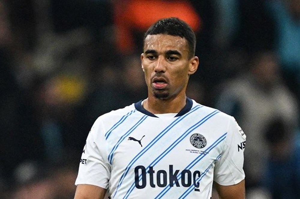 Fenerbahçe'de yaprak dökümü başlıyor: "11 isme teşekkür edilecek, 5 yıldız yeterli teklife gönderilecek" 89 BCPfbriTq0yD 6S BUrgLA