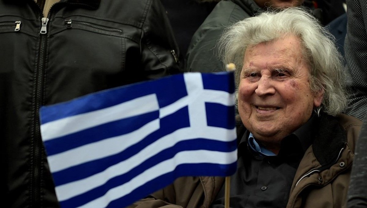 Yunan besteci Mikis Theodorakis hayatını kaybetti