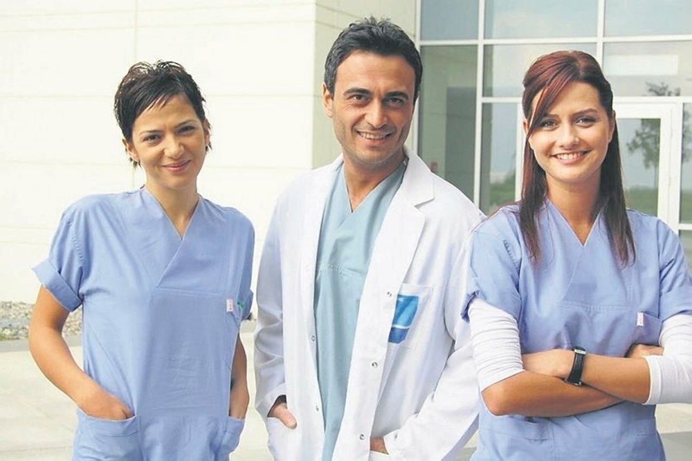 Doktorlar dizisinin efsane ikilisi yıllar sonra bir arada... Ela ve Zenan'dan duygulandıran paylaşım - 3