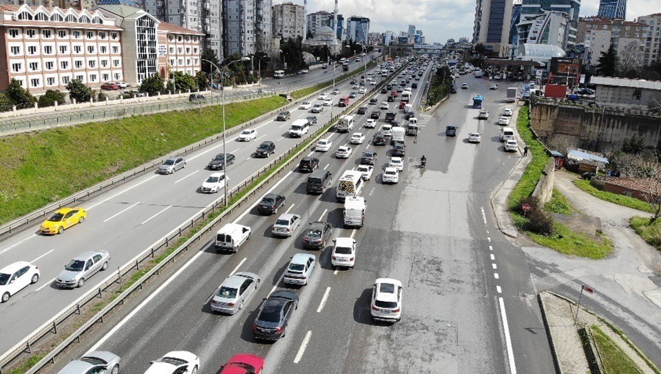 İstanbul'da kısıtlama öncesi trafik yoğunluğu - 1