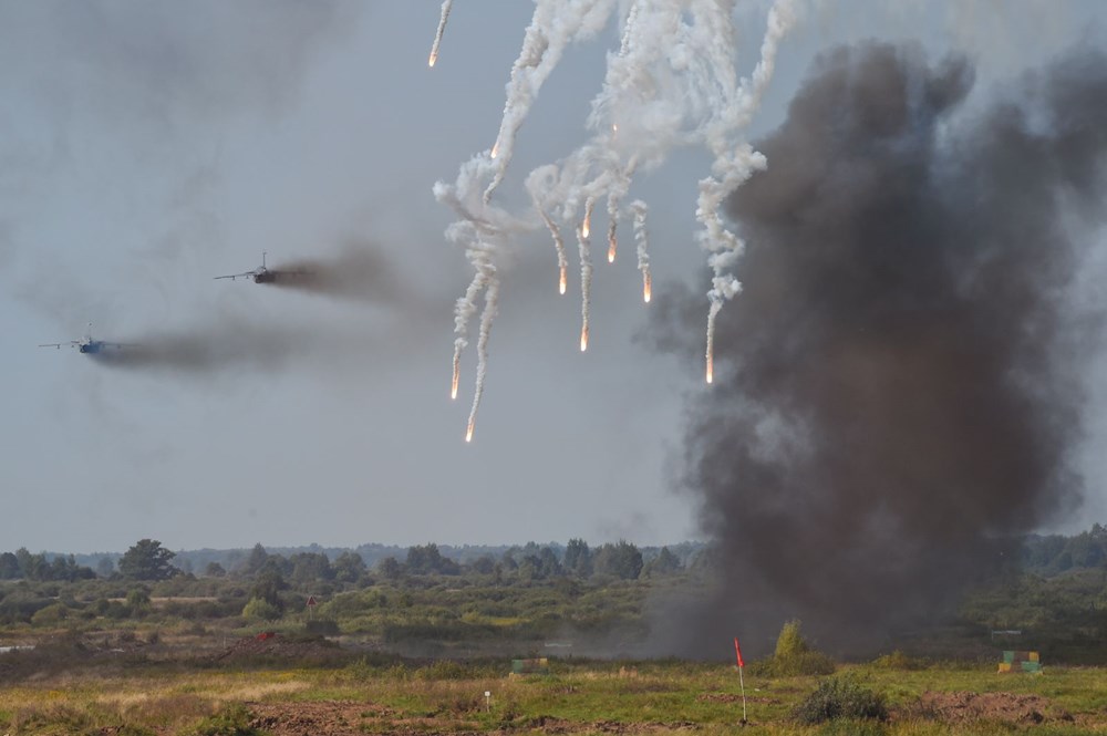 Rusya'dan dünyaya gözdağı: NATO'ya göstere göstere dev tatbikat - 21