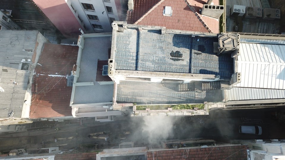 Beyoğlu'da 4 kişinin öldüğü yangında kundaklama şüphesi - 1