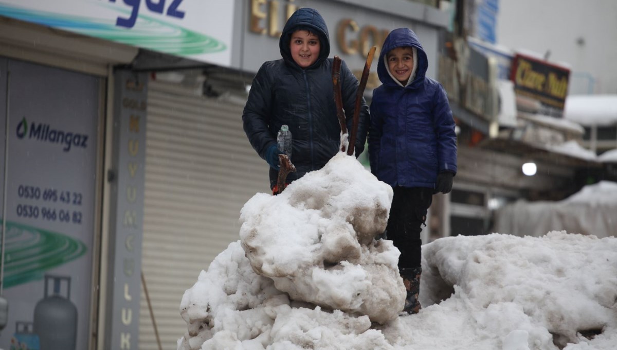 3 ilde eğitime kar engeli (15 Ocak'ta hangi illerde okullar tatil?)