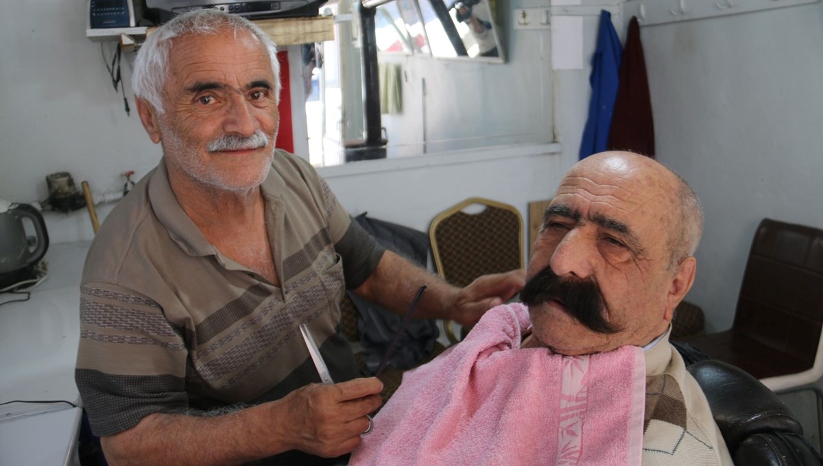 Sivas'ın en yaşlı berberi: Mahallenin en eskisi ünvanını taşıyor