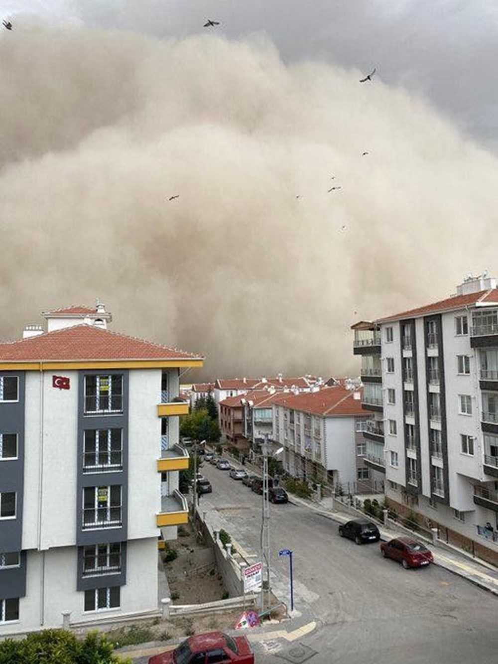 Ankara'da kum fırtınası: Polatlı'yı toz bulutu kapladı - 4