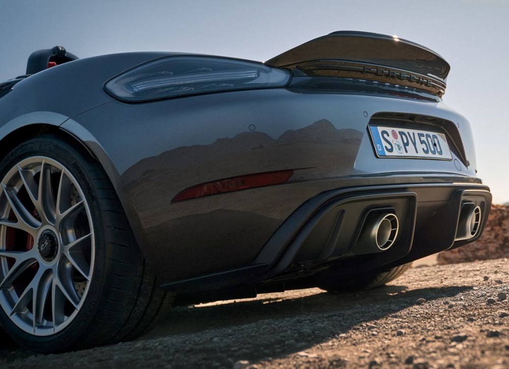Porsche 718 Spyder RS resmen tanıtıldı - 9