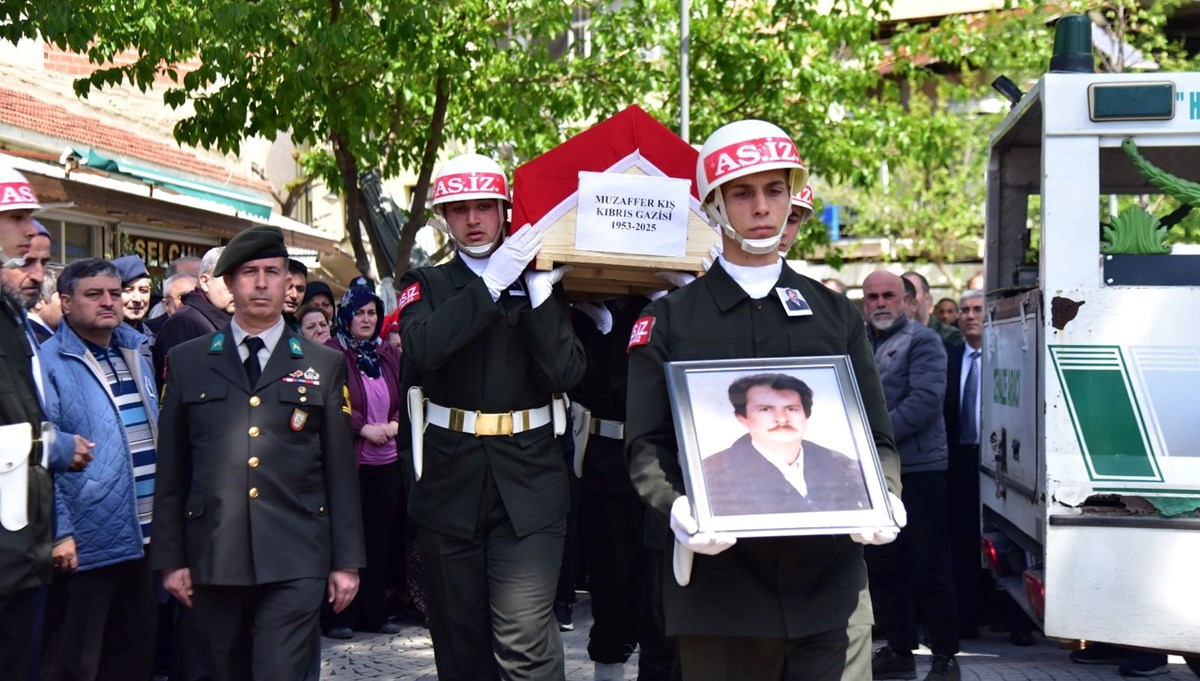 Aydın'da Kıbrıs gazisine askeri törenle veda