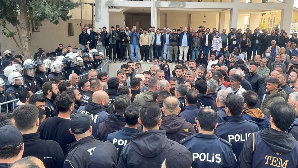 Şanlıurfa'da polise taşlı saldırıda 10 tutuklama - 1