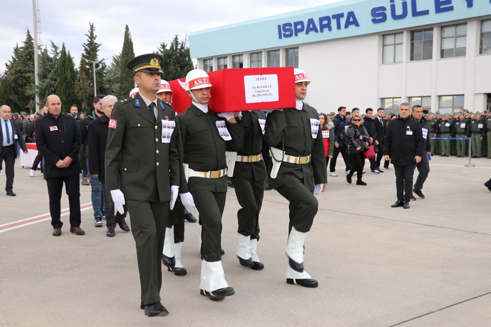 Isparta'da helikopter şehitleri için tören - 1