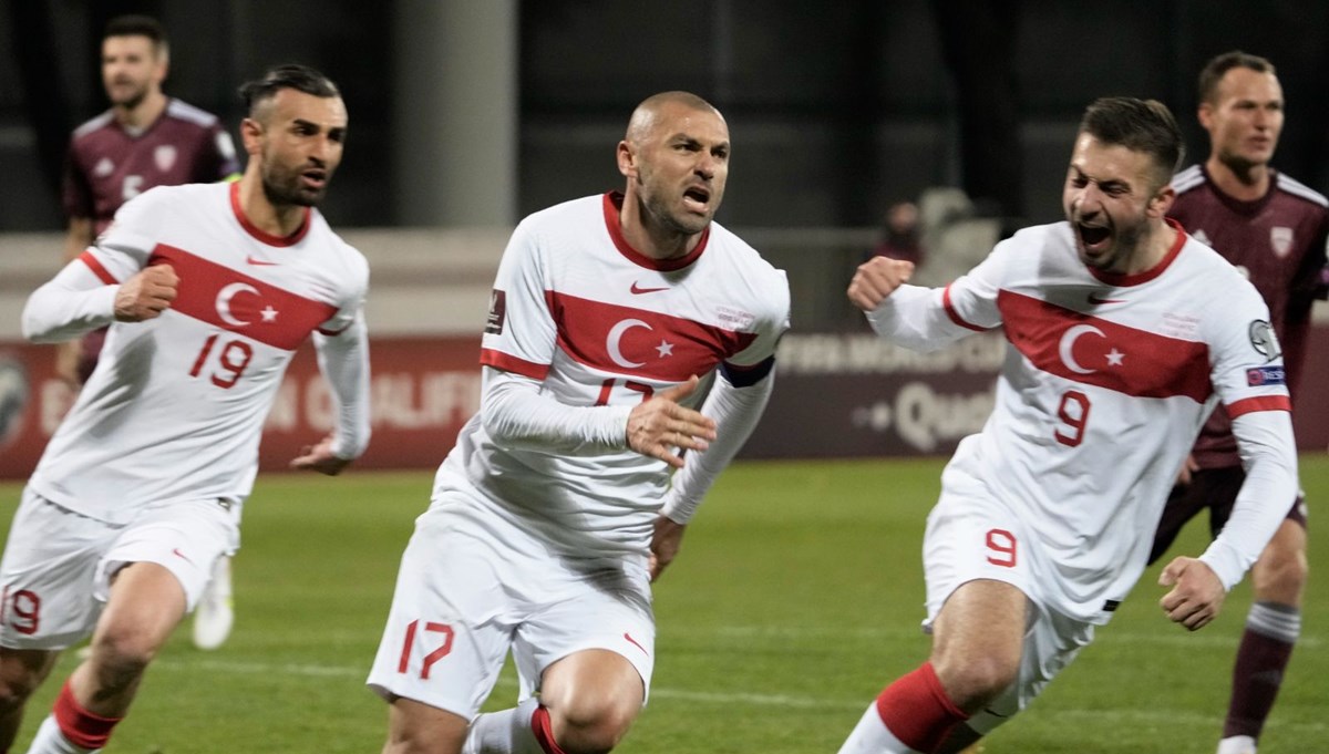A Milliler son nefeste  (Letonya-Türkiye maç sonucu)