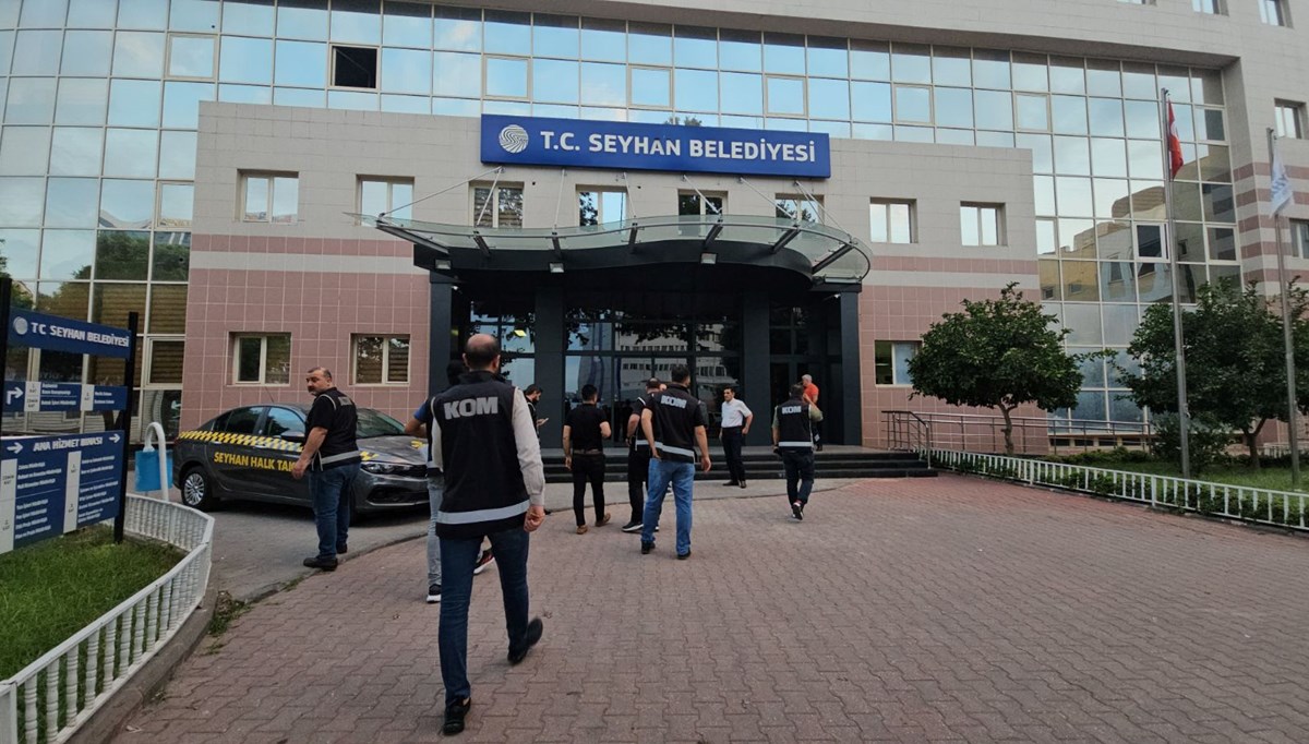 Adana'da, Seyhan ve Çukurova belediyelerine rüşvet operasyonu: 58 gözaltı Adana'da, Seyhan ve Çukurova belediyelerine rüşvet operasyonu: 58 gözaltı