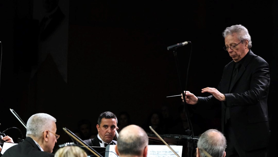 Antalya Devlet Senfoni Orkestrası, keman virtüözü Kirill Troussov'u ağırladı