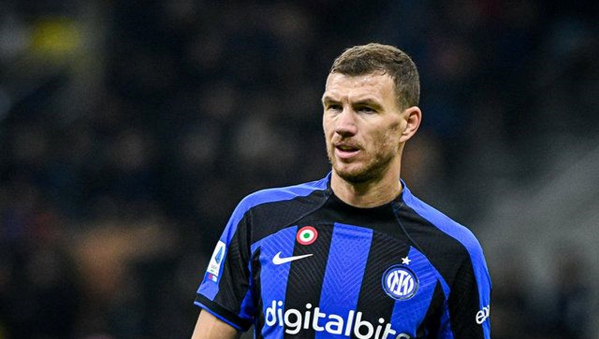 Fenerbahçe, Dzeko'yu resmen duyurdu Fenerbahçe, Dzeko'yu resmen duyurdu