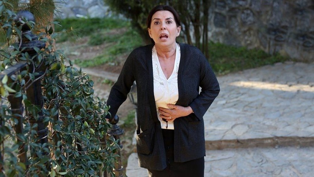 Perihan Savaş�tan Meryem Uzerli�ye Türkçeyi öğrenmesi gerekiyor