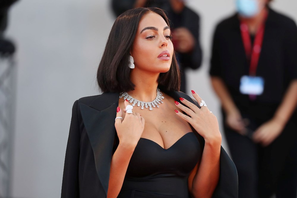 Georgina Rodriguez'in bir dönem bakıcılık yaptığı ortaya çıktı - 5