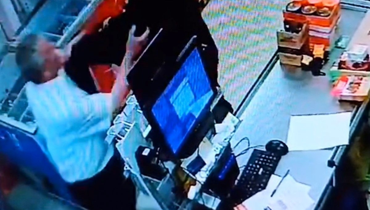 Market alışverişine geldi, tartışmayı ayırırken hayatını kaybetti Market alışverişine geldi, tartışmayı ayırırken hayatını kaybetti