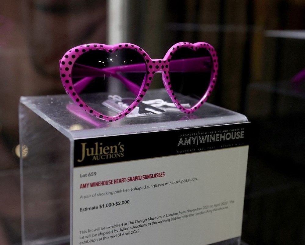 Amy Winehouse'un son konserinde giydiği elbiseye rekor fiyat - 2