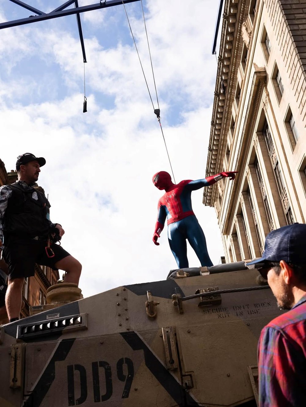Yeni Örümcek Adam filmine geri sayım: Tom Holland setten paylaştı - 6