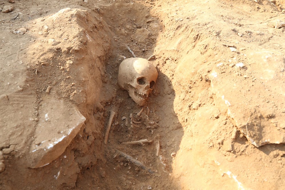 Diyarbakır'da arkeolojik kazıda 54 çocuğa ait mezarlık bulundu - 2