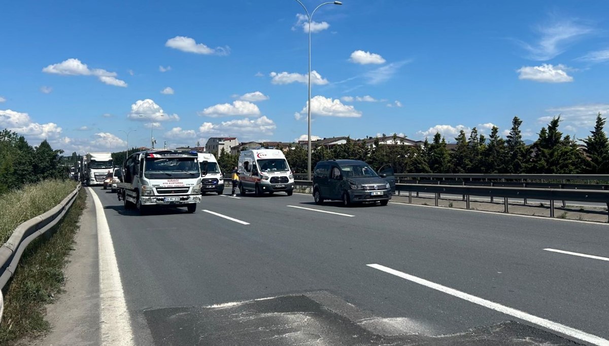 TEM Otoyolu’nda kaza: İstanbul yönünde trafik kilitlendi