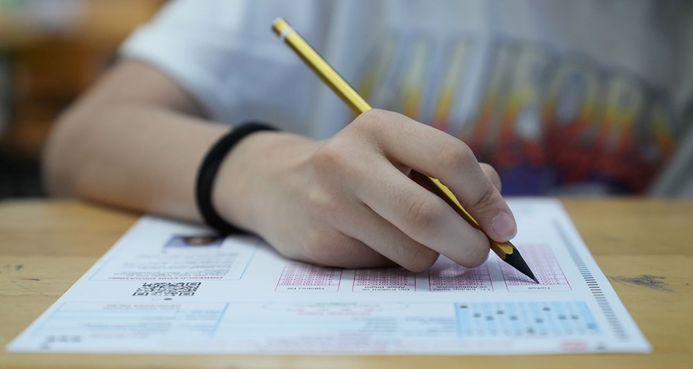 LGS 2025 tarihi: Liselere Geçiş Sistemi sınavı ne vakit, imtihan yerleri hangi tarihte açıklanacak? LGS taban puanları 74 BUZaVlsrV0iCxCAQz2 nLg