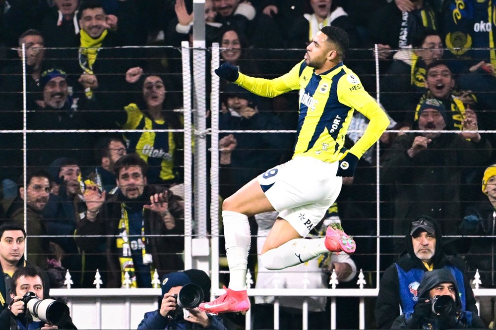 Süper Lig'de zirve takibi: Fenerbahçe 3 puanı 3 golle aldı - 20