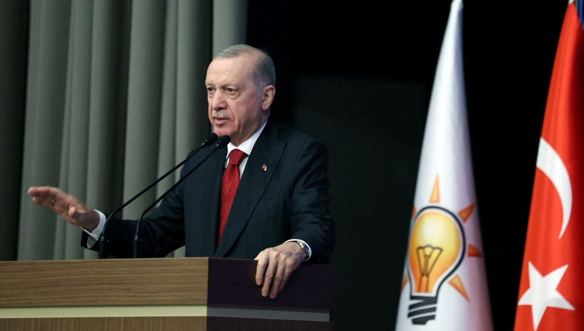 Yeni anayasa için çalışan 10 isim belli oldu