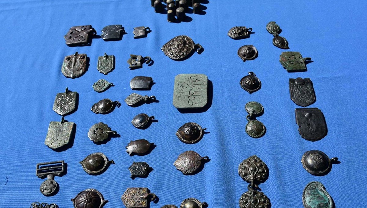 Smyrna Antik Kenti'nde İzmir'in tekstil kenti olduğunu gösteren objeler bulundu