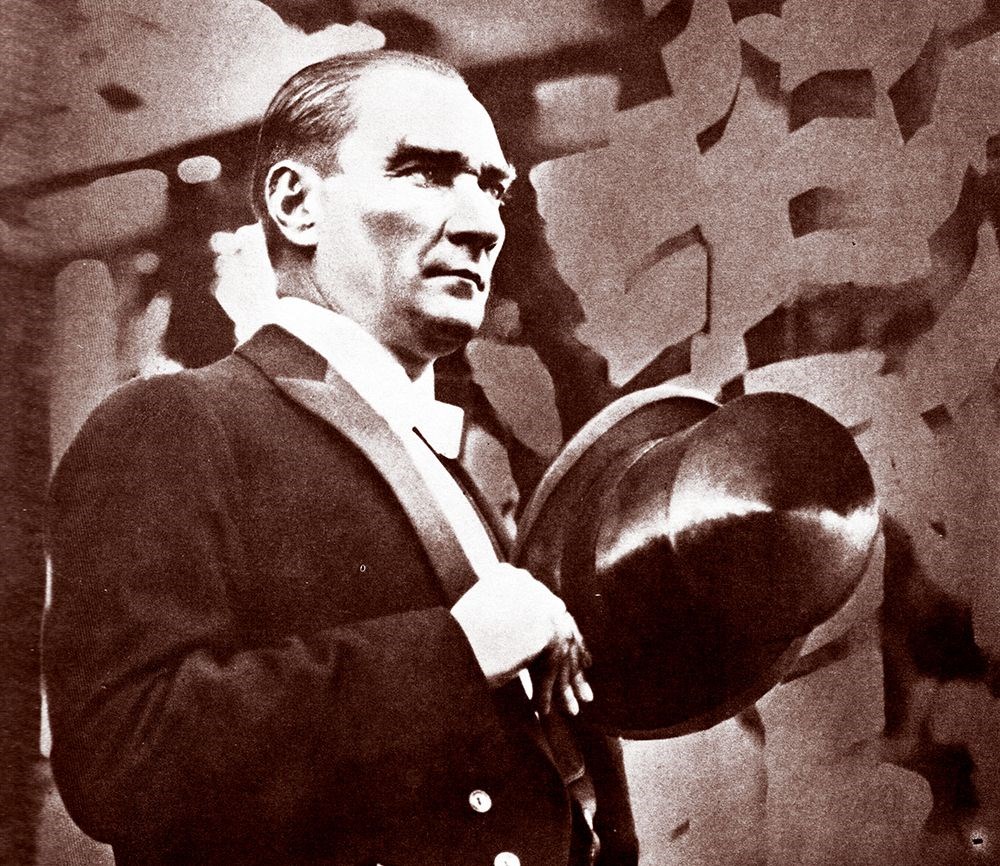 Mustafa Kemal Atatürk'ün ebediyete intikalinin 85. yılı (10 Kasım 1938) - 5