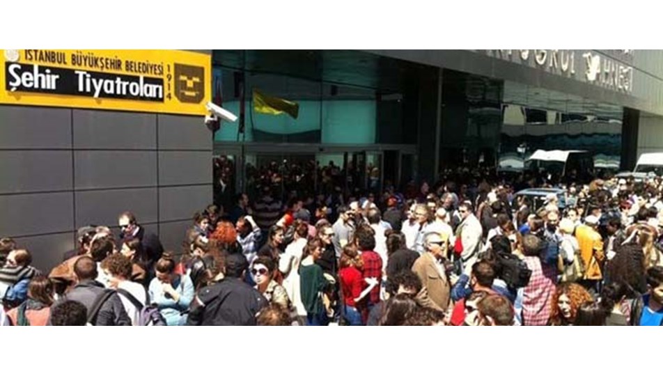Şehir Tiyatroları'nda 'yeni yapılanma'