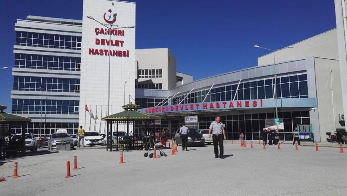Çankırı'da hasta yakınlarından doktora saldırı Çankırı'da hasta yakınlarından doktora saldırı