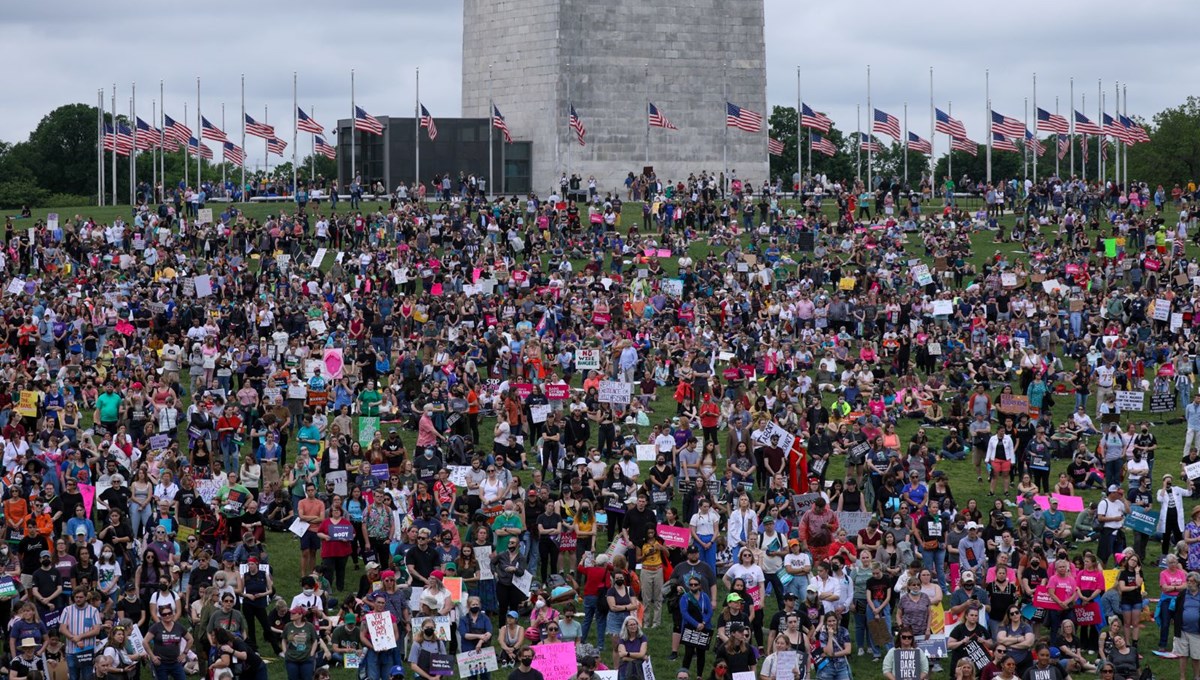 ABD genelinde binlerce kişi “kürtaj hakkı” için sokağa çıktı