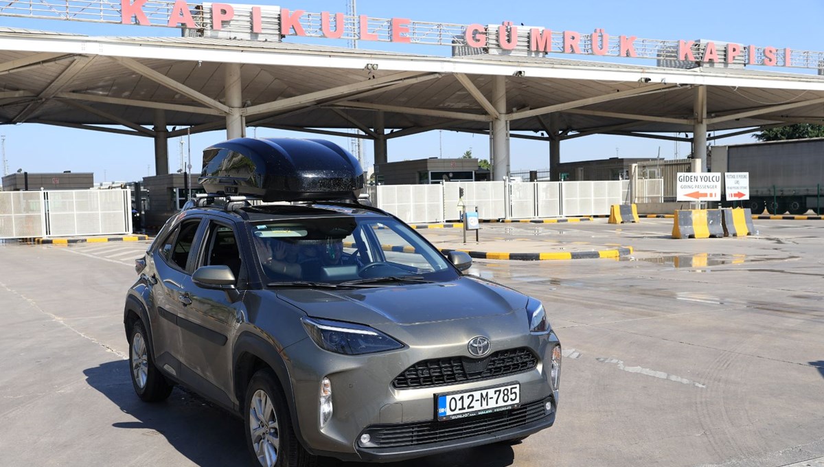 Gurbetçiler memleketlerine gelmeye devam ediyor
