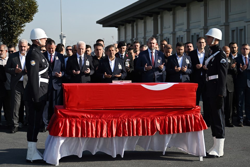 Ayşenur Eygi için İstanbul ve İzmir'de cenaze törenleri | Özgür Özel: Filistin bütün Türkiye'nin davasıdır - 2