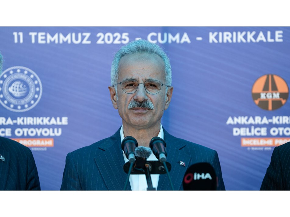 Bakan Uraloğlu'ndan şantiye ziyareti